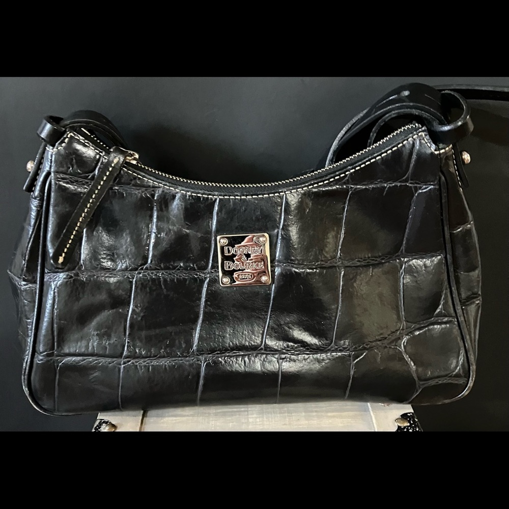 Dooney & Bourke purse